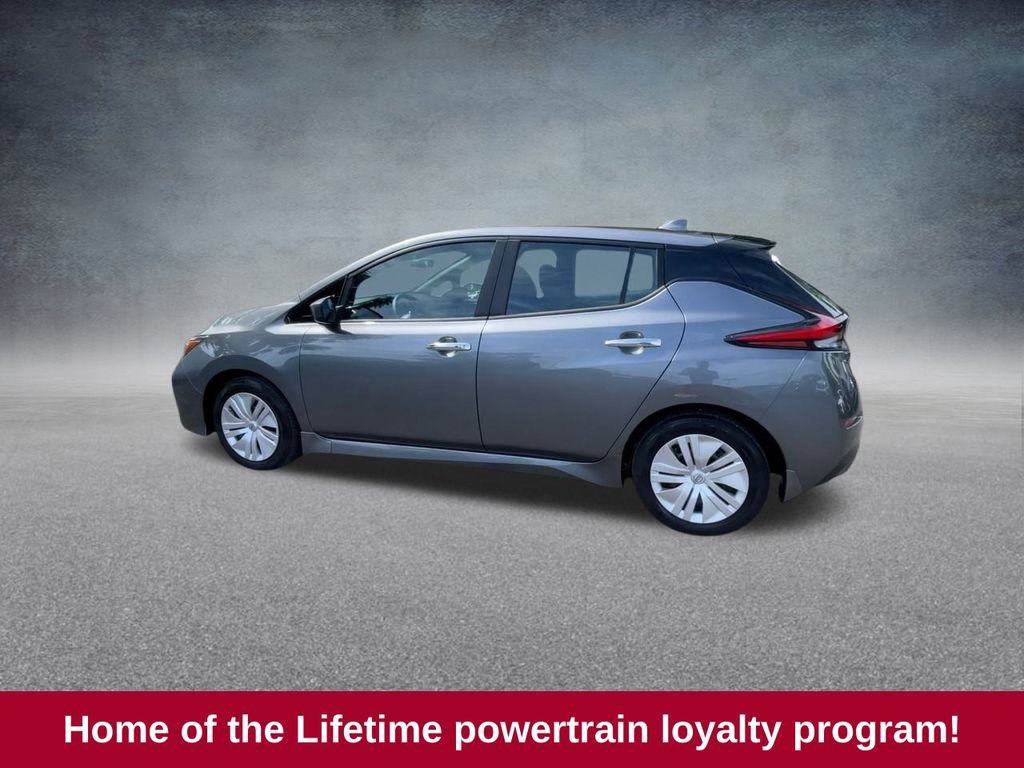 Used 2025 Nissan Leaf S image 7