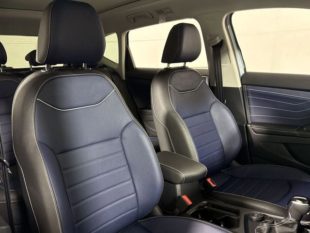 New 2026 Volkswagen Taos SEL image 14