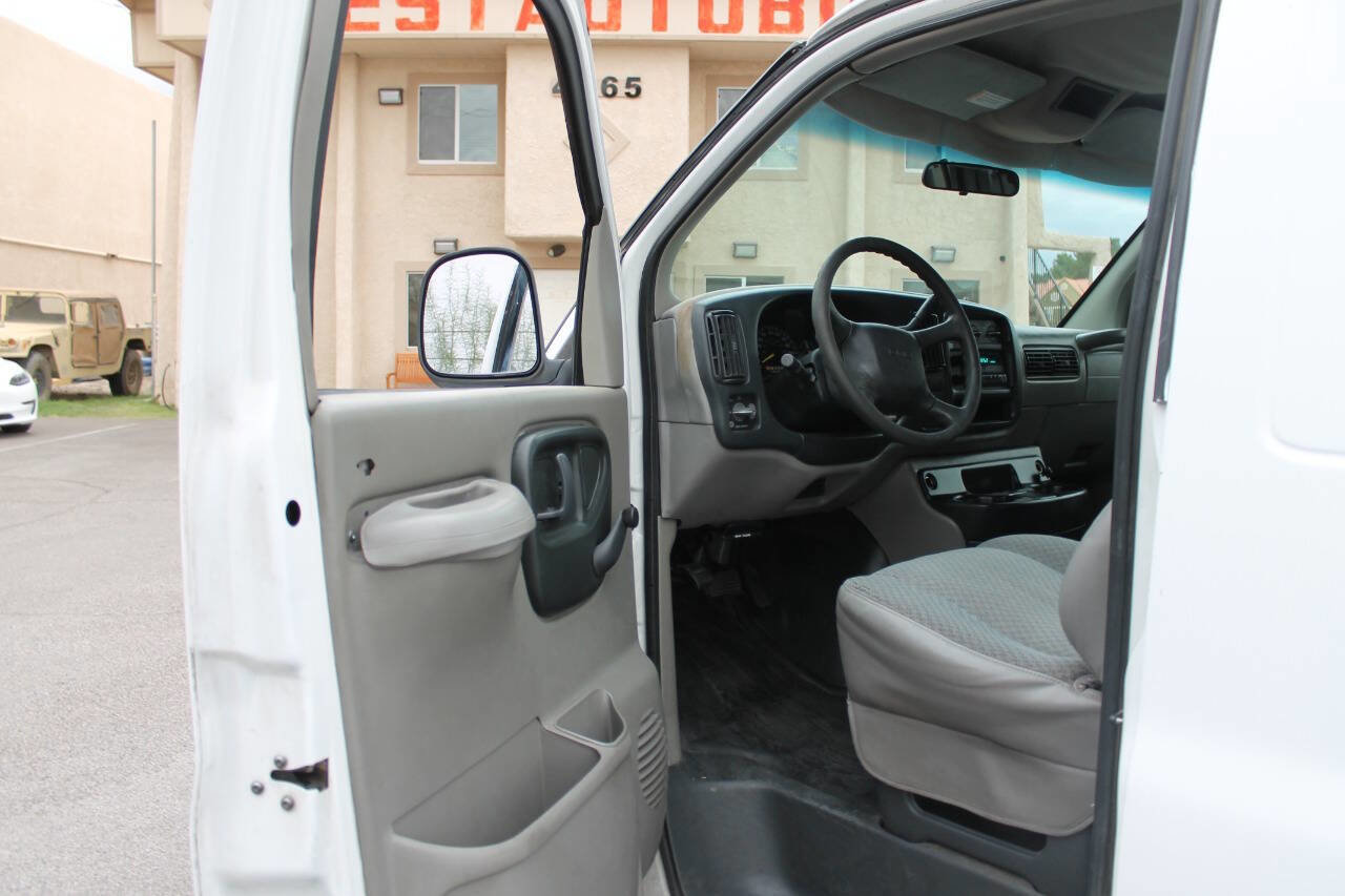 Used 1998 GMC Savana 2500 RWD image 15