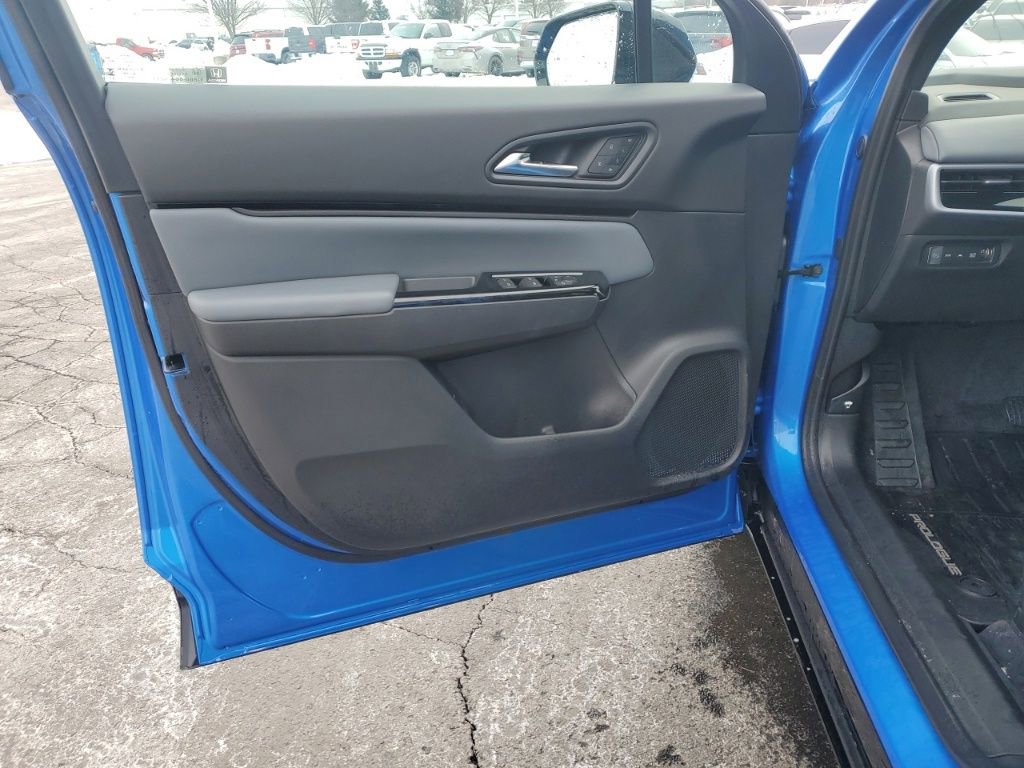 Certified 2024 Honda Prologue Elite image 13