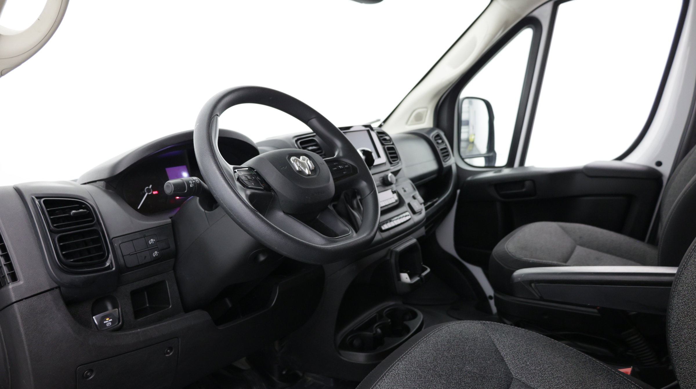 Used 2023 RAM ProMaster 2500 FWD image 11