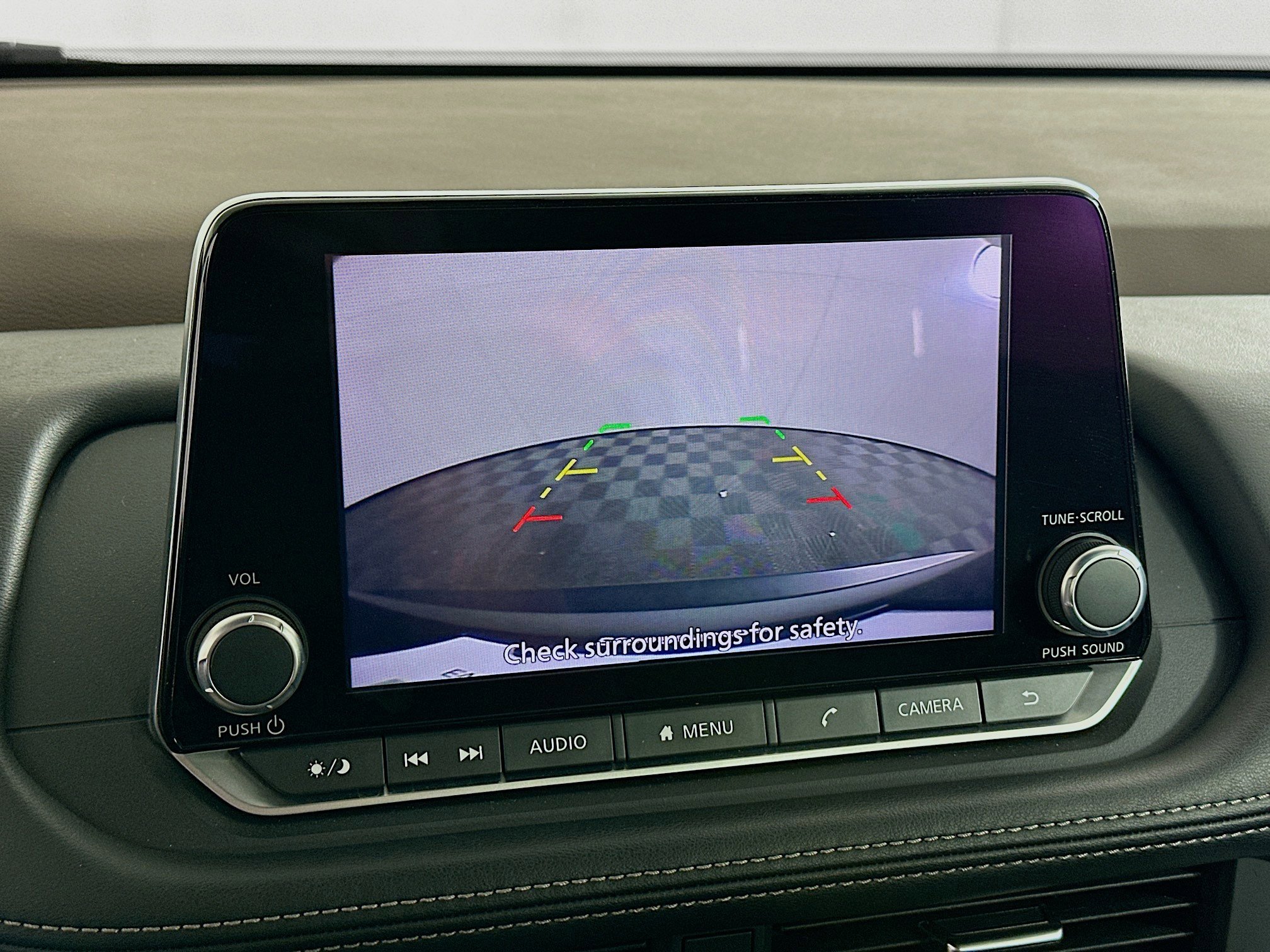 Used 2023 Nissan Rogue S image 22