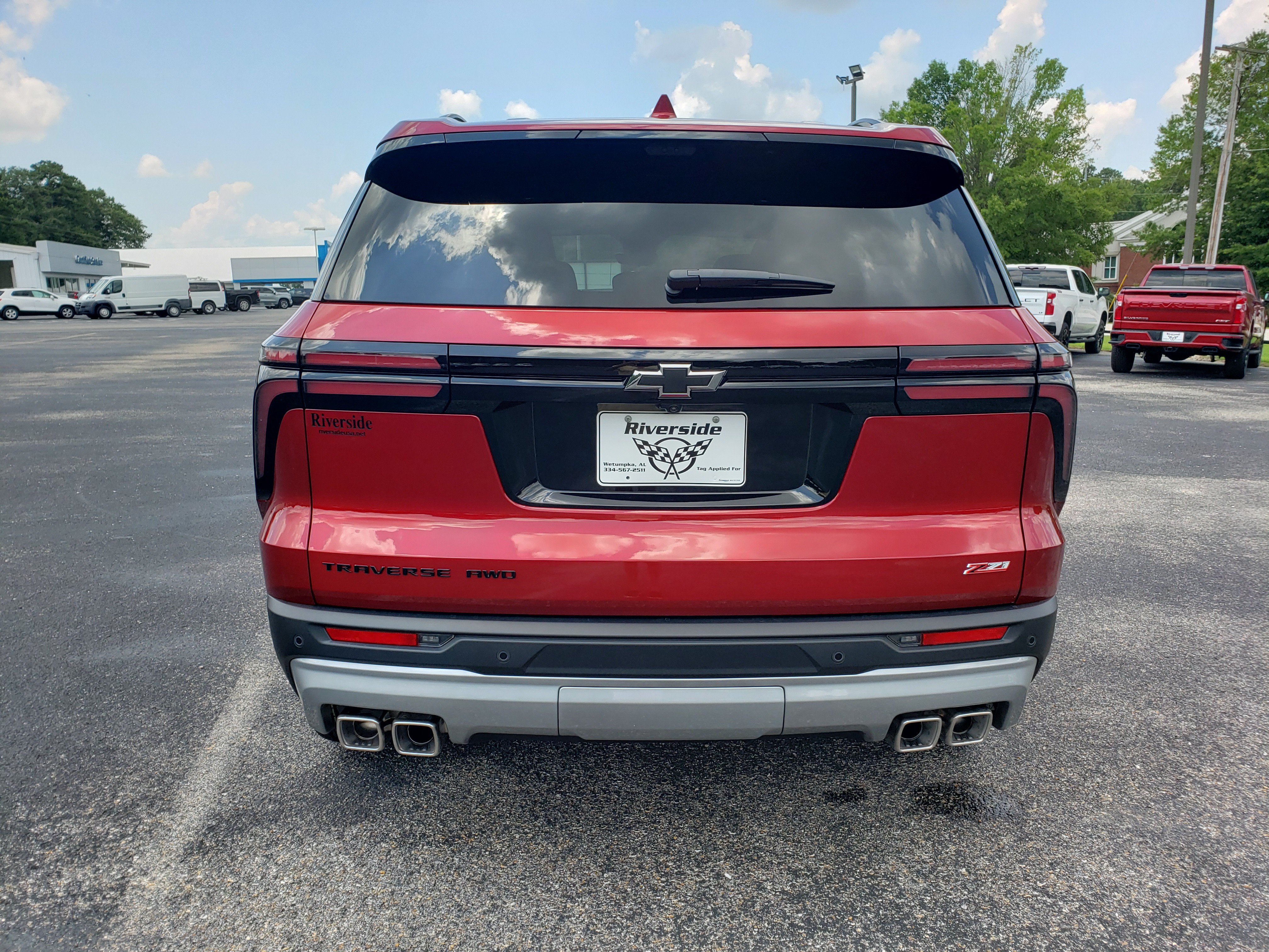 New 2026 Chevrolet Traverse Z71 w/ Driver Confidence Package AWD/4WD image 8