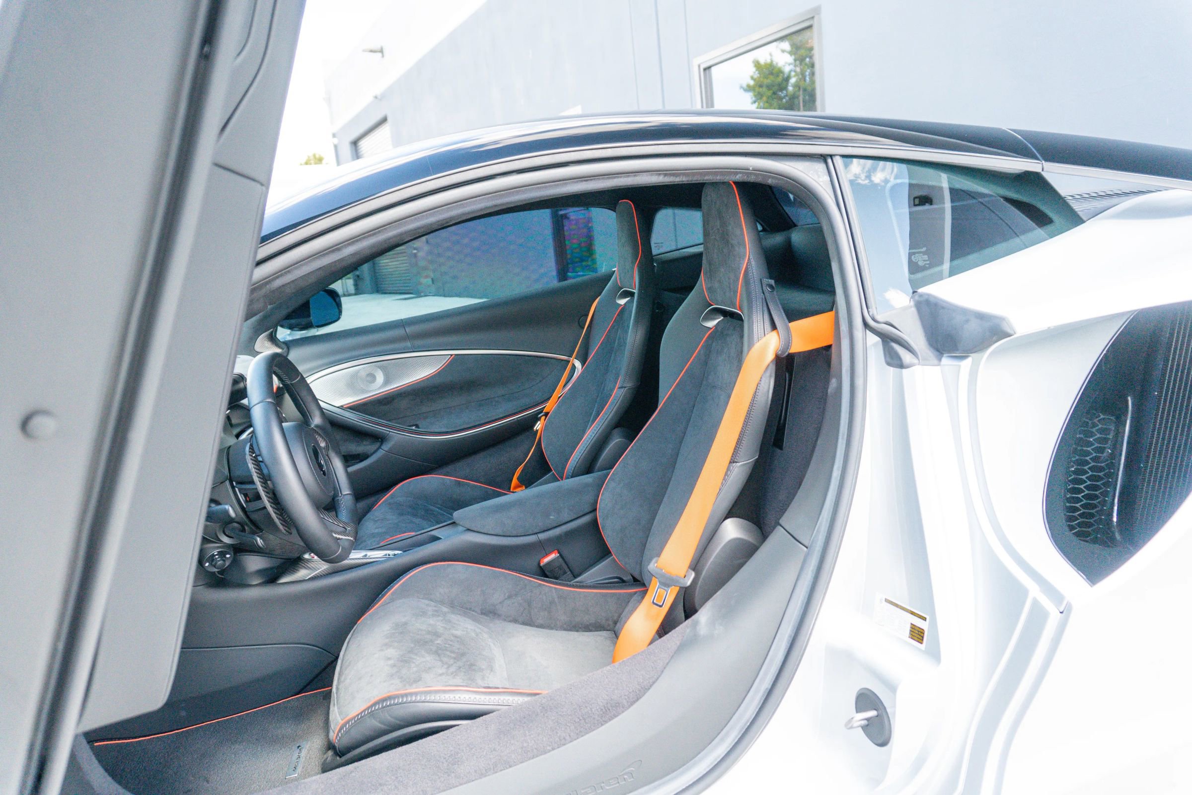 Used 2023 McLaren Artura RWD image 52