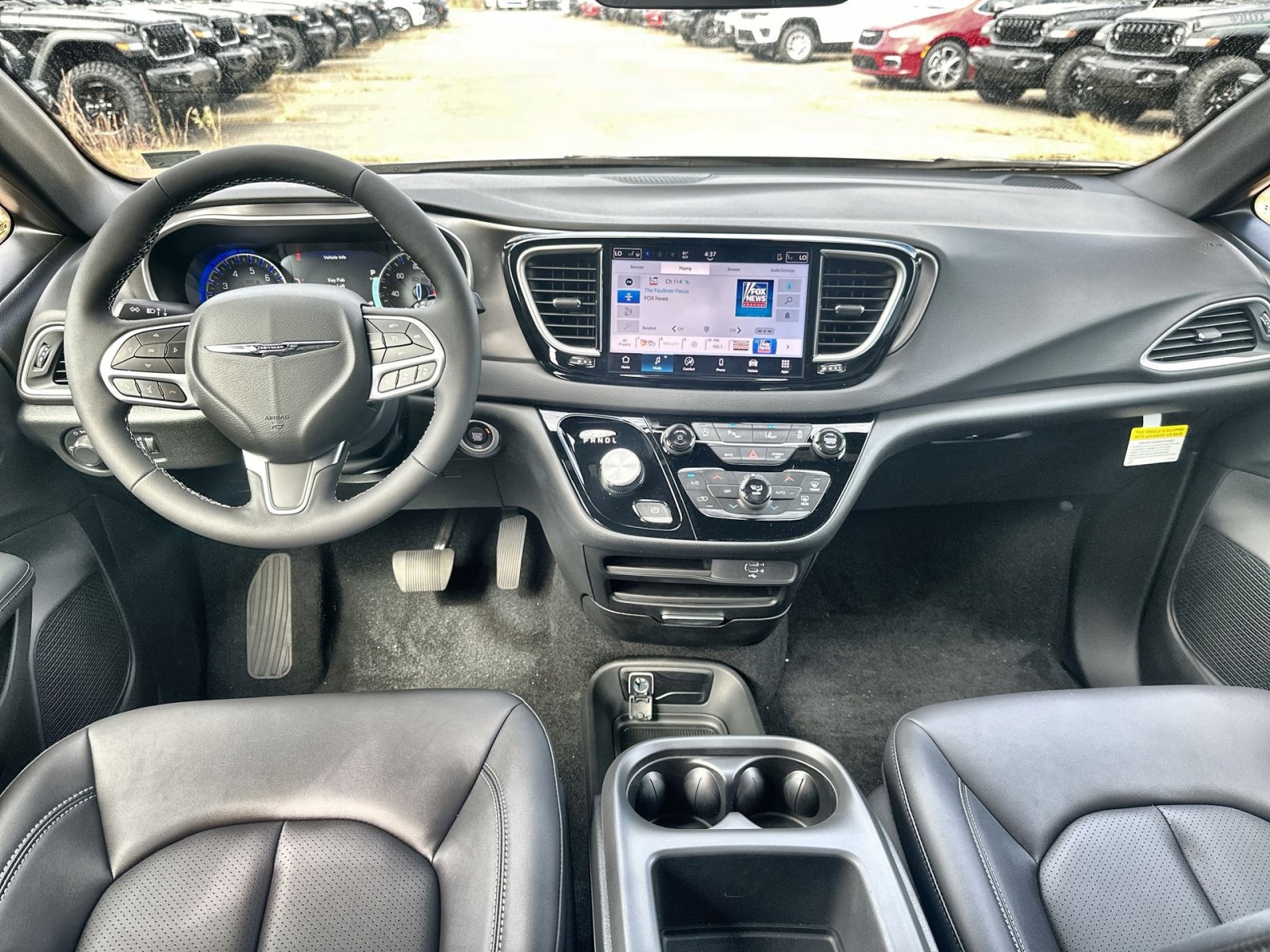 New 2026 Chrysler Voyager LX image 22