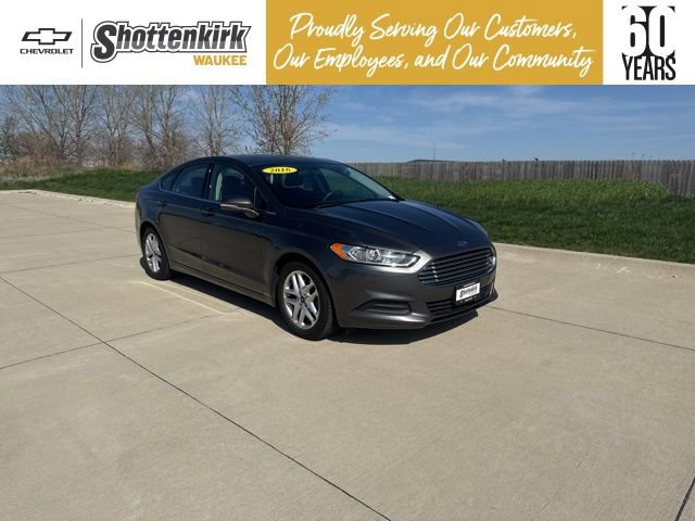 Used 2016 Ford Fusion SE
