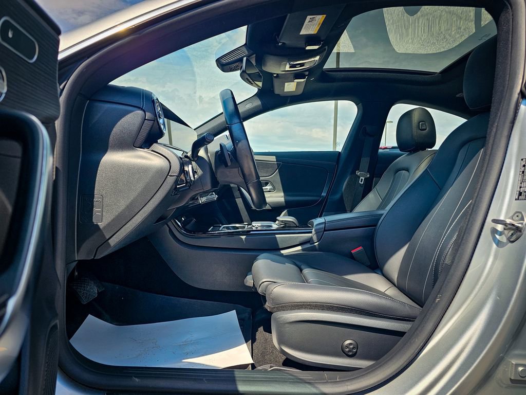 Used 2023 Mercedes-Benz CLA 250 4MATIC image 13