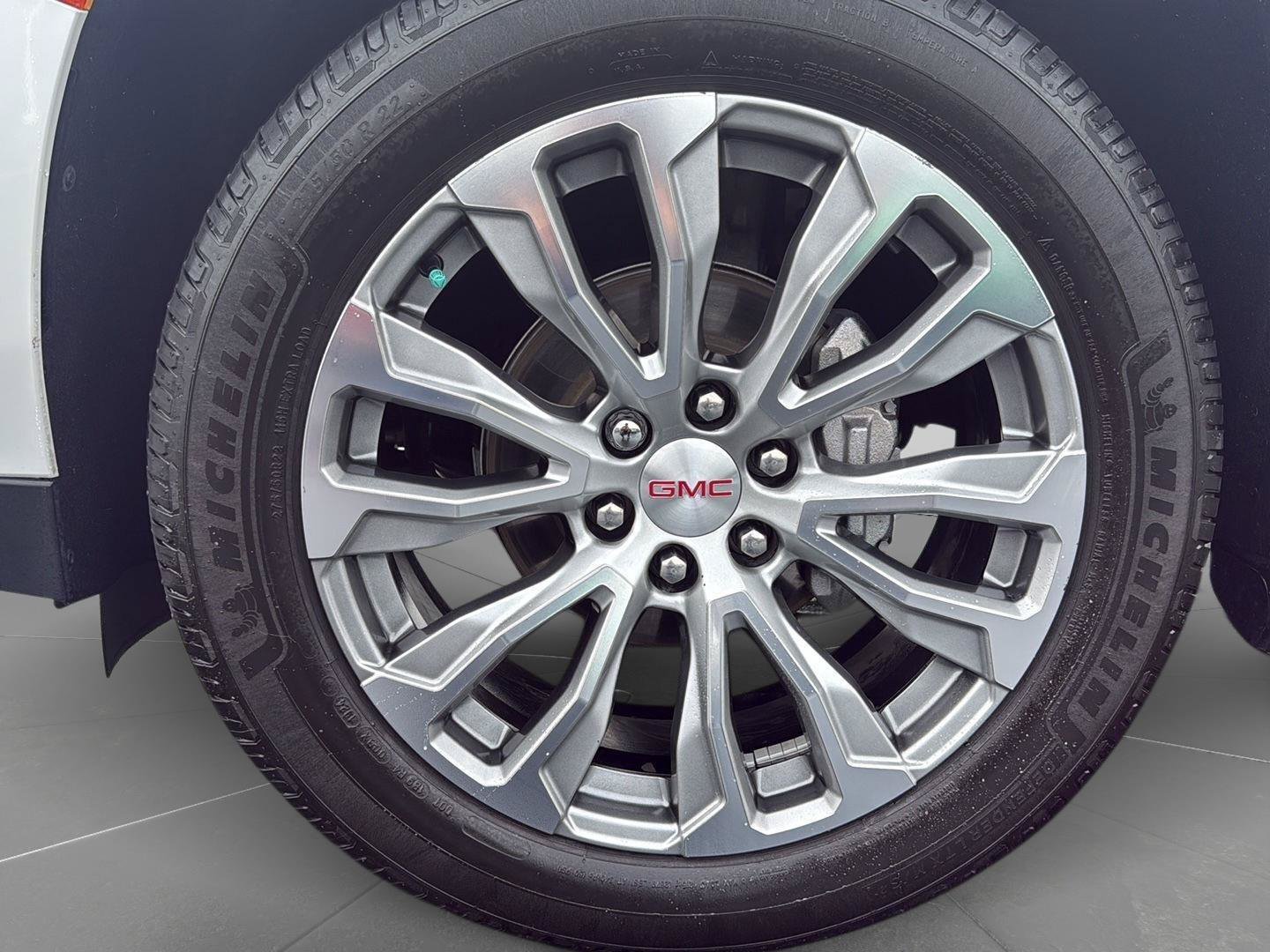 Used 2021 GMC Yukon Denali AWD/4WD image 9