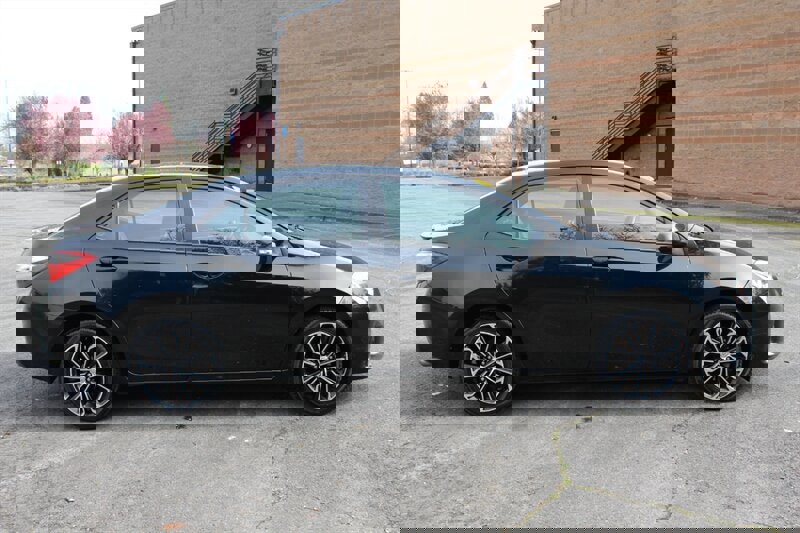 Used 2015 Toyota Corolla S Premium FWD image 5