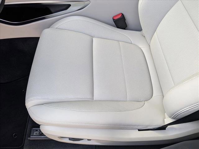 Certified 2025 Jaguar F-PACE R-Dynamic S image 4
