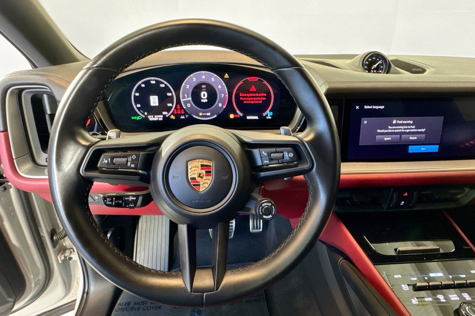 Used 2024 Porsche Cayenne S image 11