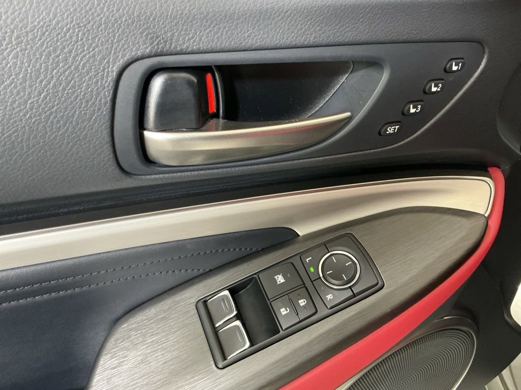 Used 2024 Lexus RC 350 F Sport image 19