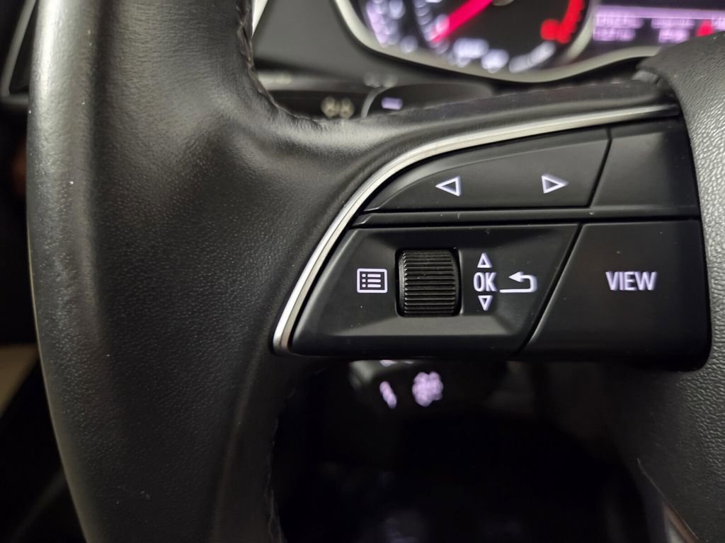 Used 2021 Audi Q5 Premium w/ Convenience Package image 19