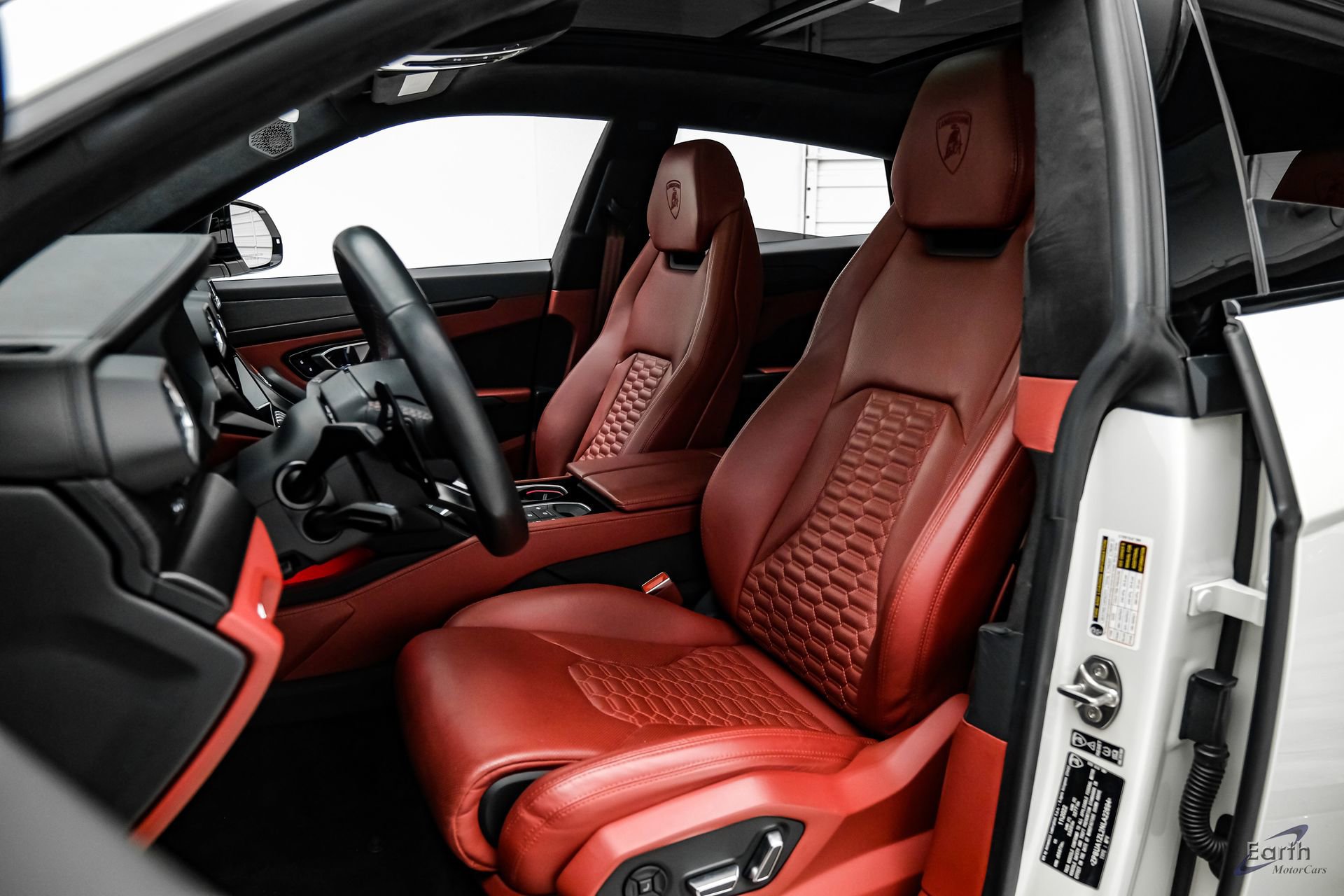 Used 2022 Lamborghini Urus image 39