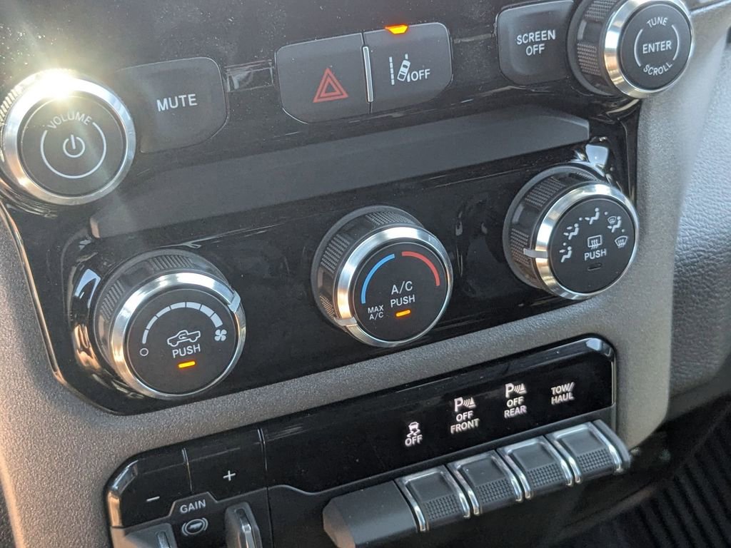 New 2026 RAM 1500 Classic Warlock AWD/4WD image 22