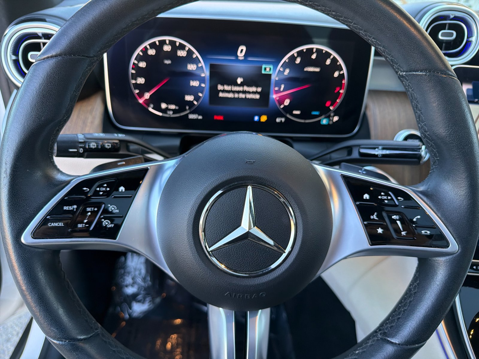 Used 2023 Mercedes-Benz GLC 300 4MATIC image 23