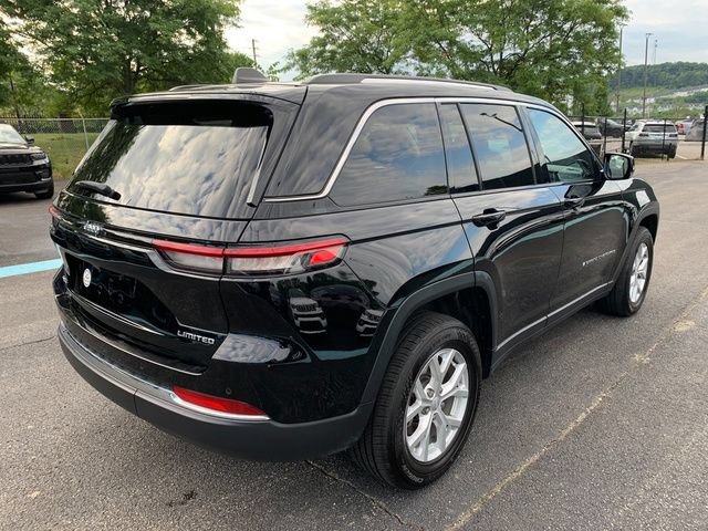 Used 2023 Jeep Grand Cherokee Limited AWD/4WD image 7
