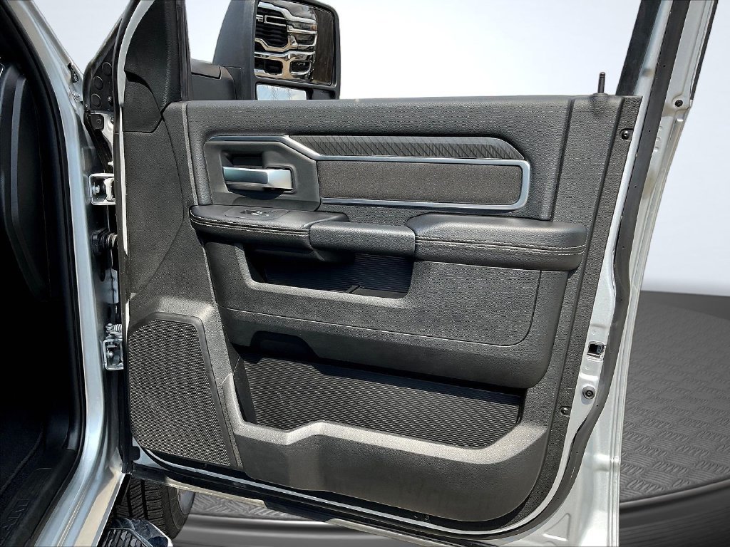 Used 2026 RAM 2500 Big Horn AWD/4WD image 30