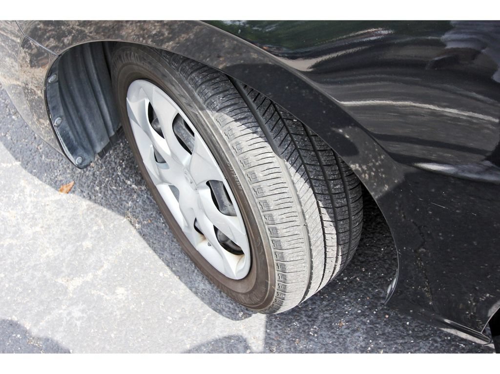 Used 2018 MAZDA MAZDA3 Sport FWD image 31