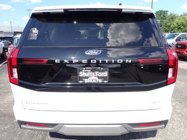 Used 2025 Ford Expedition Max Platinum w/ Driver's Package AWD/4WD image 6