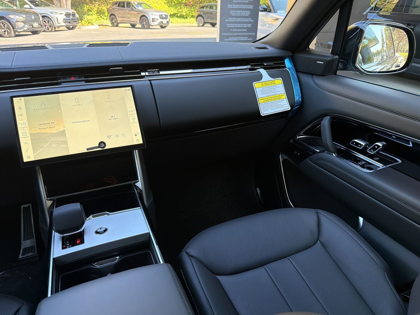 New 2026 Land Rover Range Rover SE AWD/4WD image 30