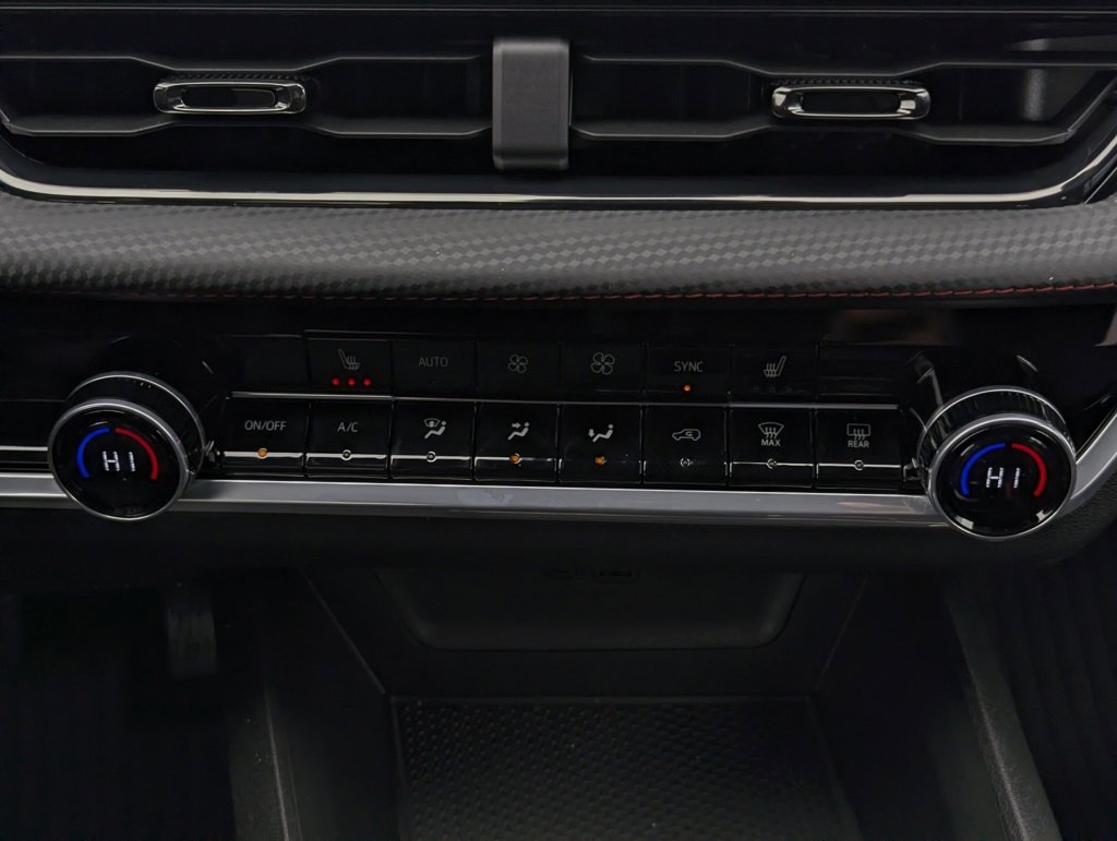 New 2026 Chevrolet Equinox RS w/ LPO, Floor Liner Package image 25