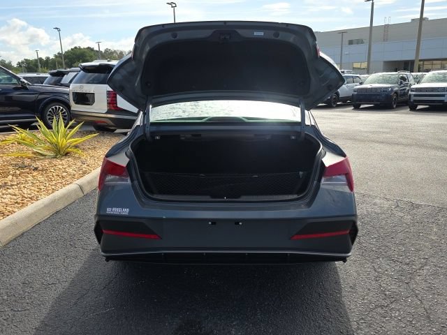 Certified 2026 Hyundai Elantra Sport FWD image 20