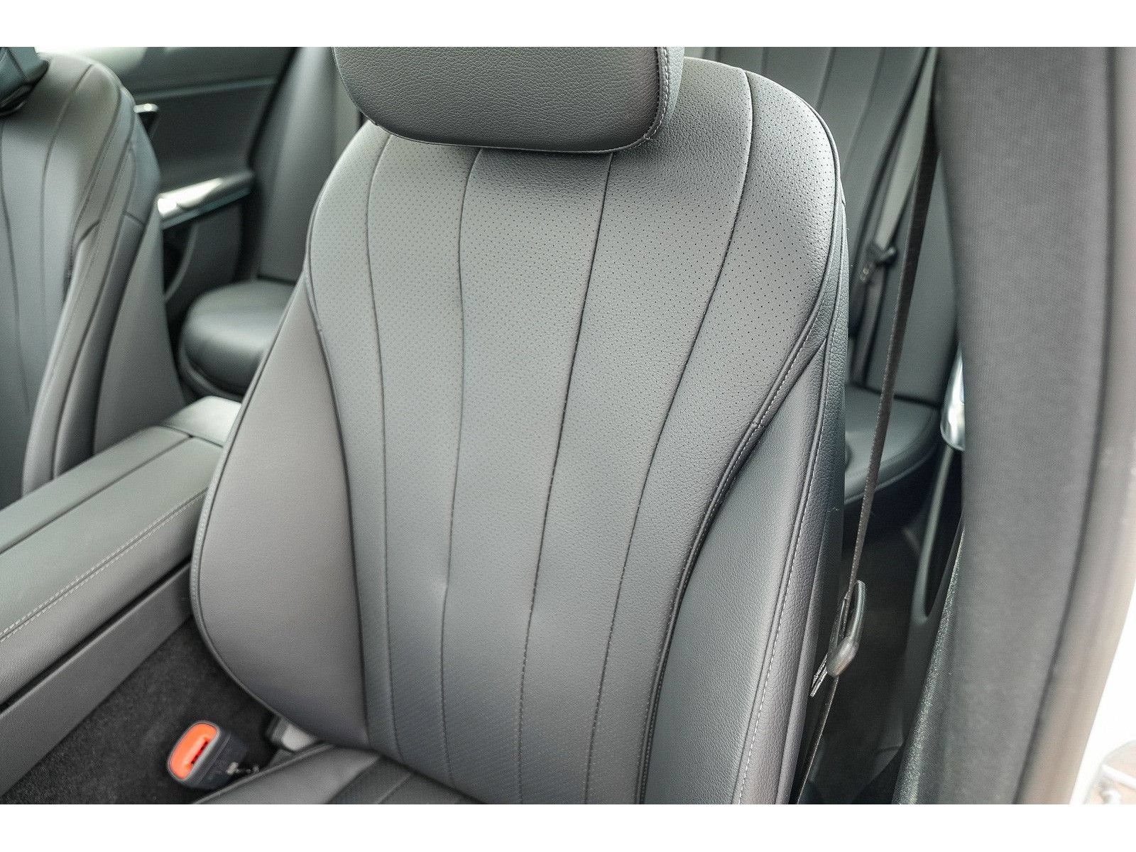 Certified 2024 Mercedes-Benz E 350 4MATIC Sedan image 23