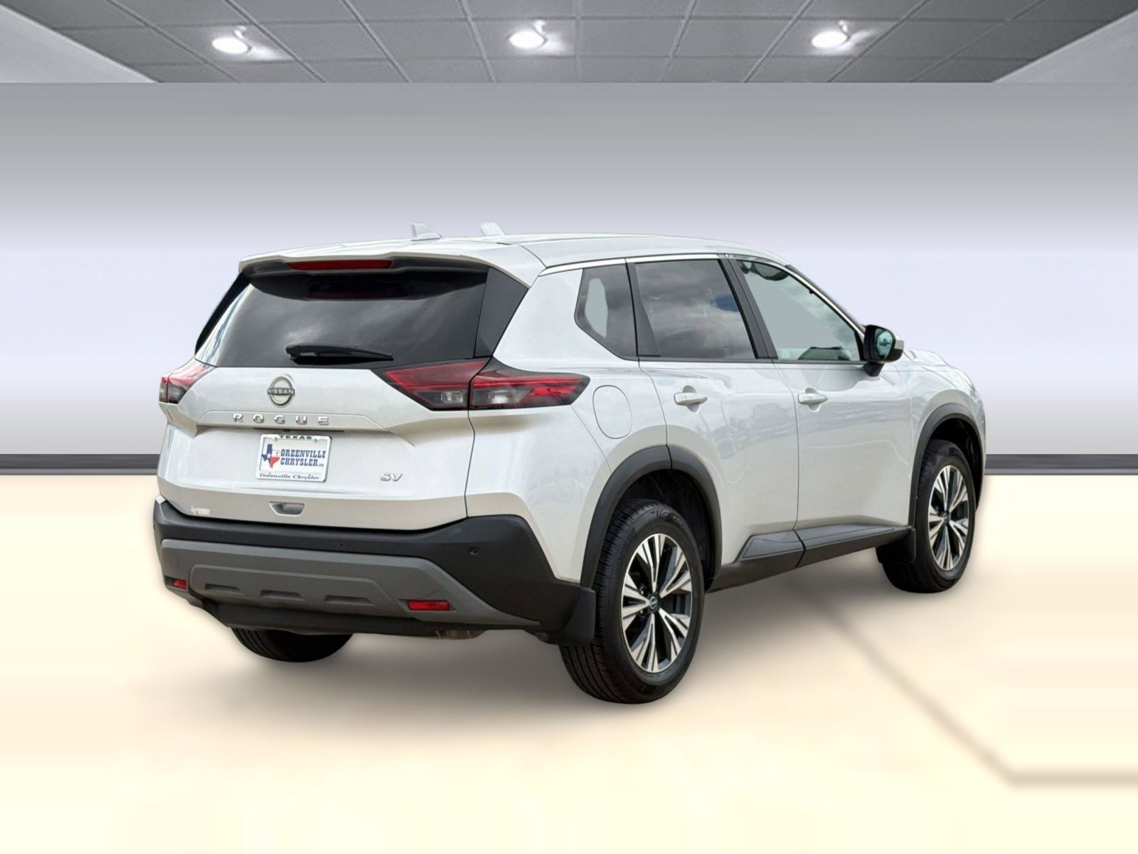 Used 2023 Nissan Rogue SV image 9