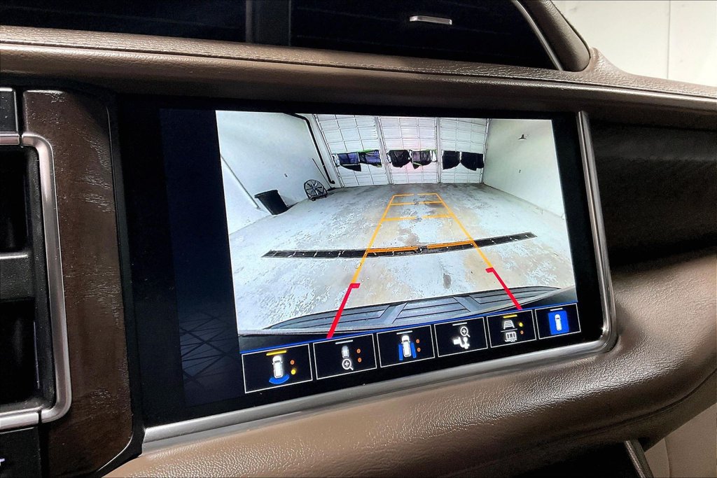 Used 2022 GMC Yukon Denali RWD image 28