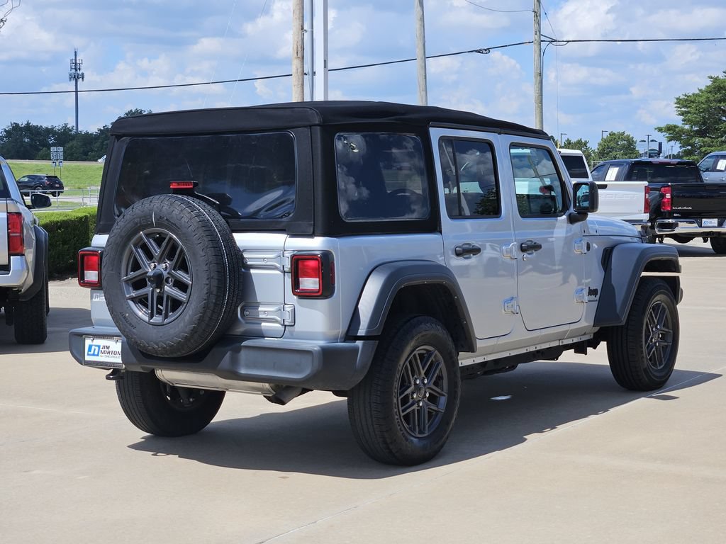 Used 2024 Jeep Wrangler Unlimited Sport AWD/4WD image 7