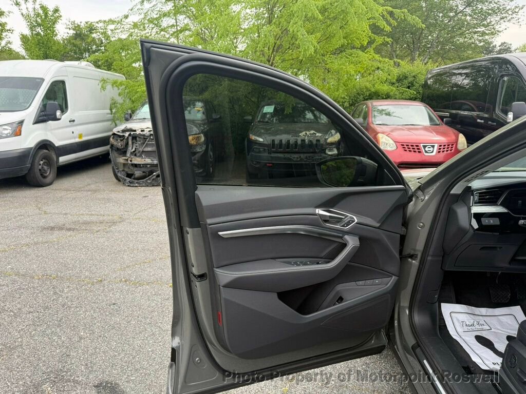 Used 2024 Audi Q8 e-tron Premium AWD/4WD image 7