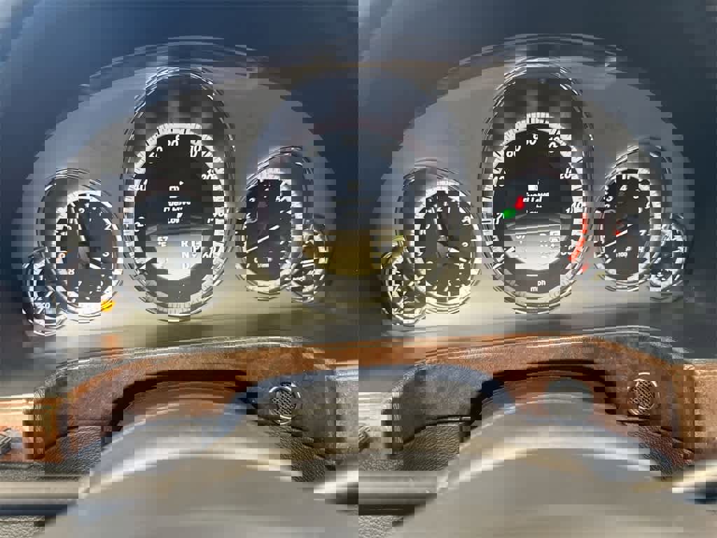 Used 2012 Mercedes-Benz E 350 4MATIC Sedan image 33