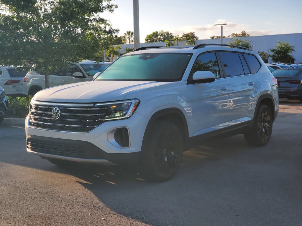 New 2026 Volkswagen Atlas SE FWD image 3