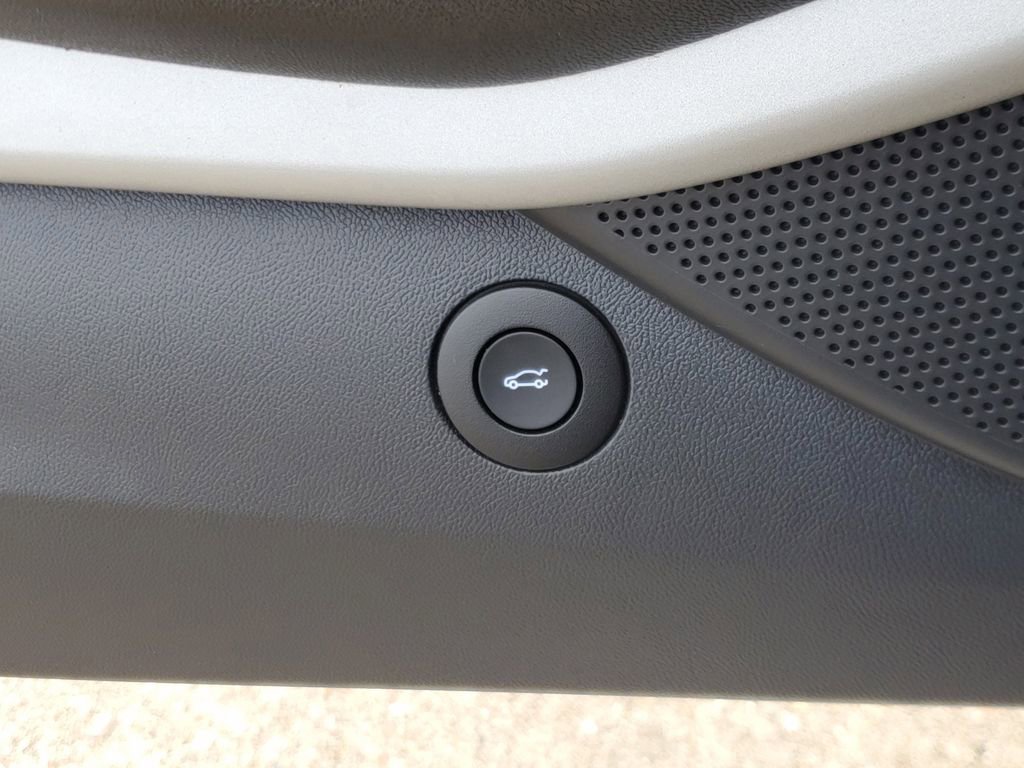 Used 2022 Chevrolet Camaro SS image 26