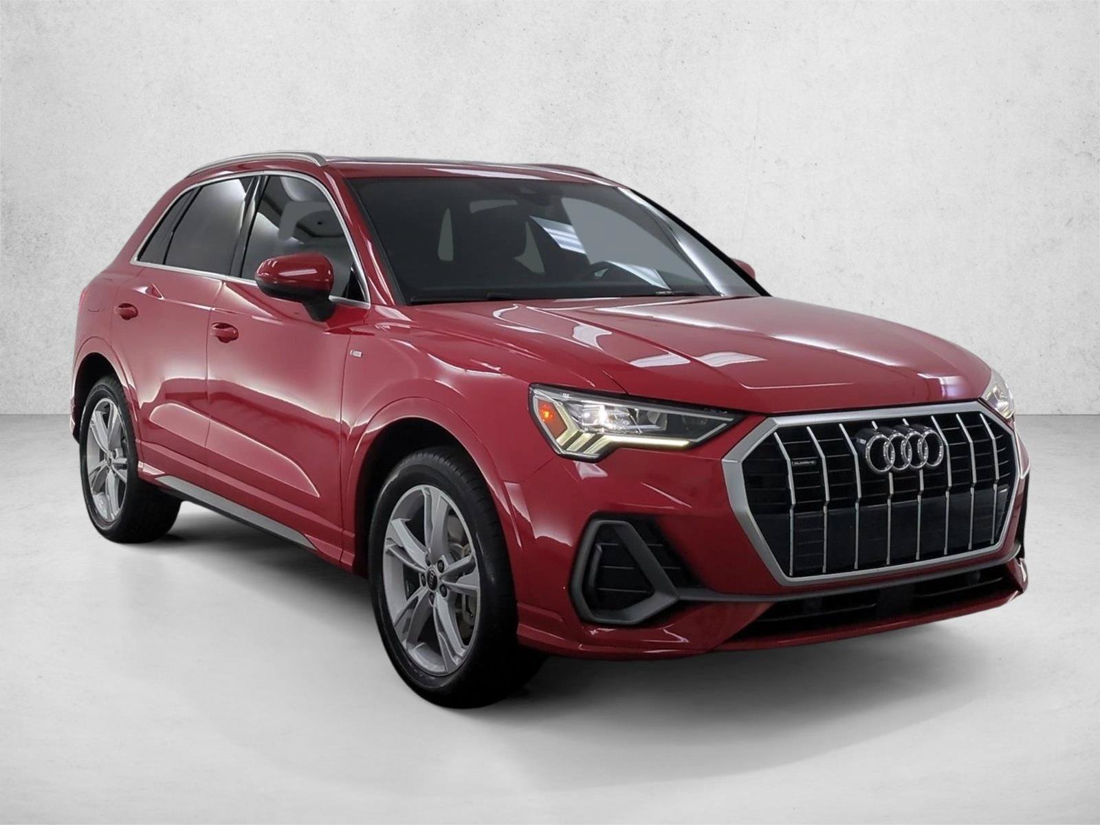 Used 2021 Audi Q3 2.0T Premium Plus AWD/4WD image 3