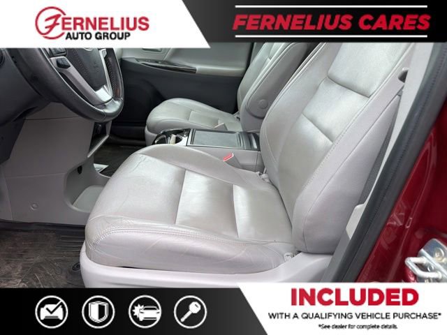 Used 2020 Toyota Sienna XLE w/ XLE Navigation Package FWD image 9