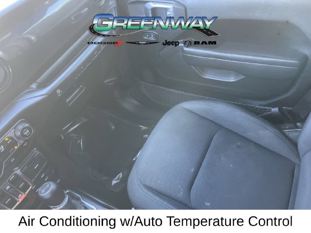 Used 2022 Jeep Wrangler Unlimited Sport AWD/4WD image 13