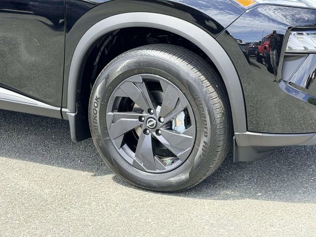 New 2026 Nissan Rogue SV w/ Cold Weather Package AWD/4WD image 7