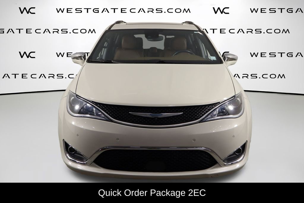 Used 2020 Chrysler Pacifica Limited w/ Advanced Safetytec Group image 2