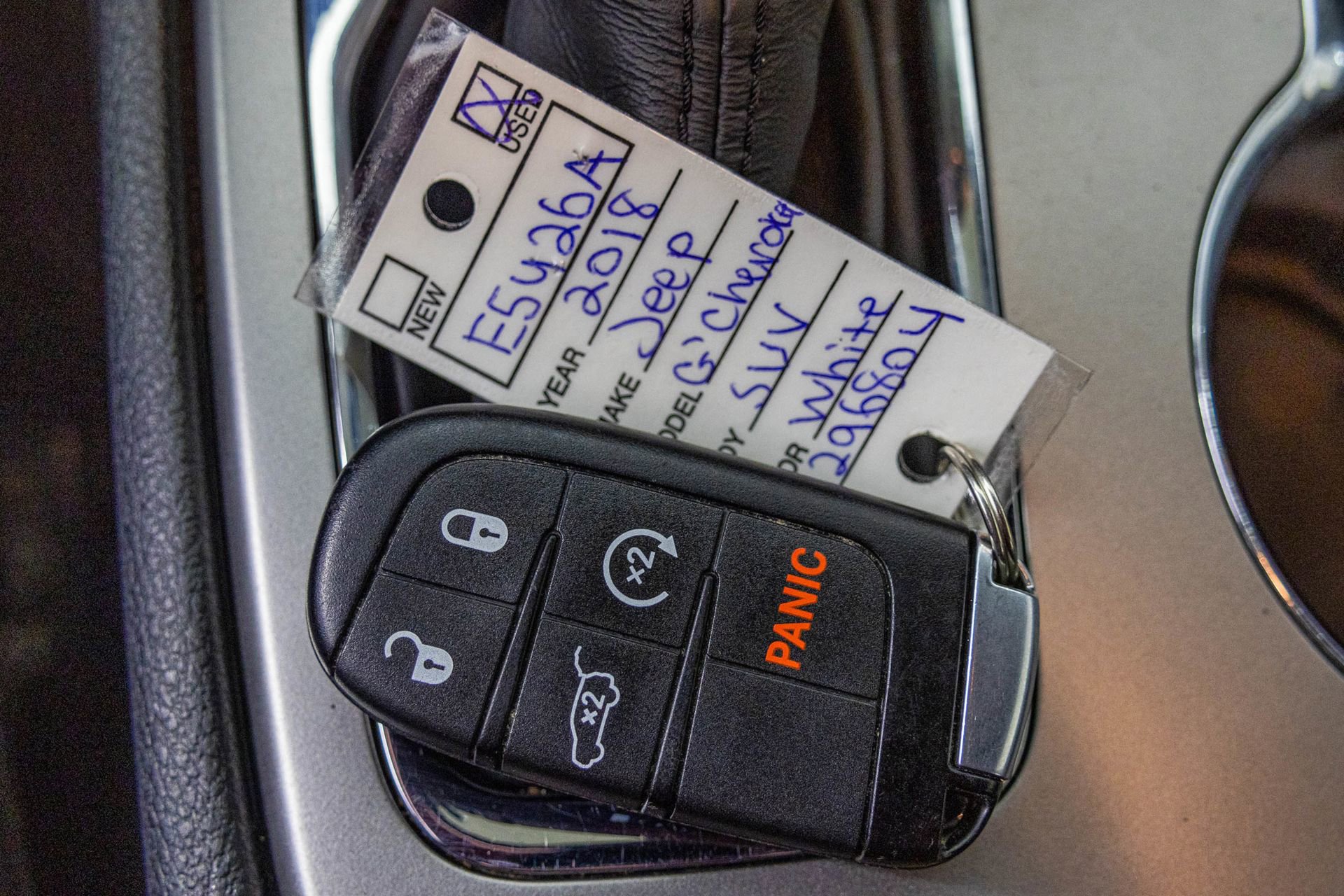 Used 2018 Jeep Grand Cherokee Altitude image 32