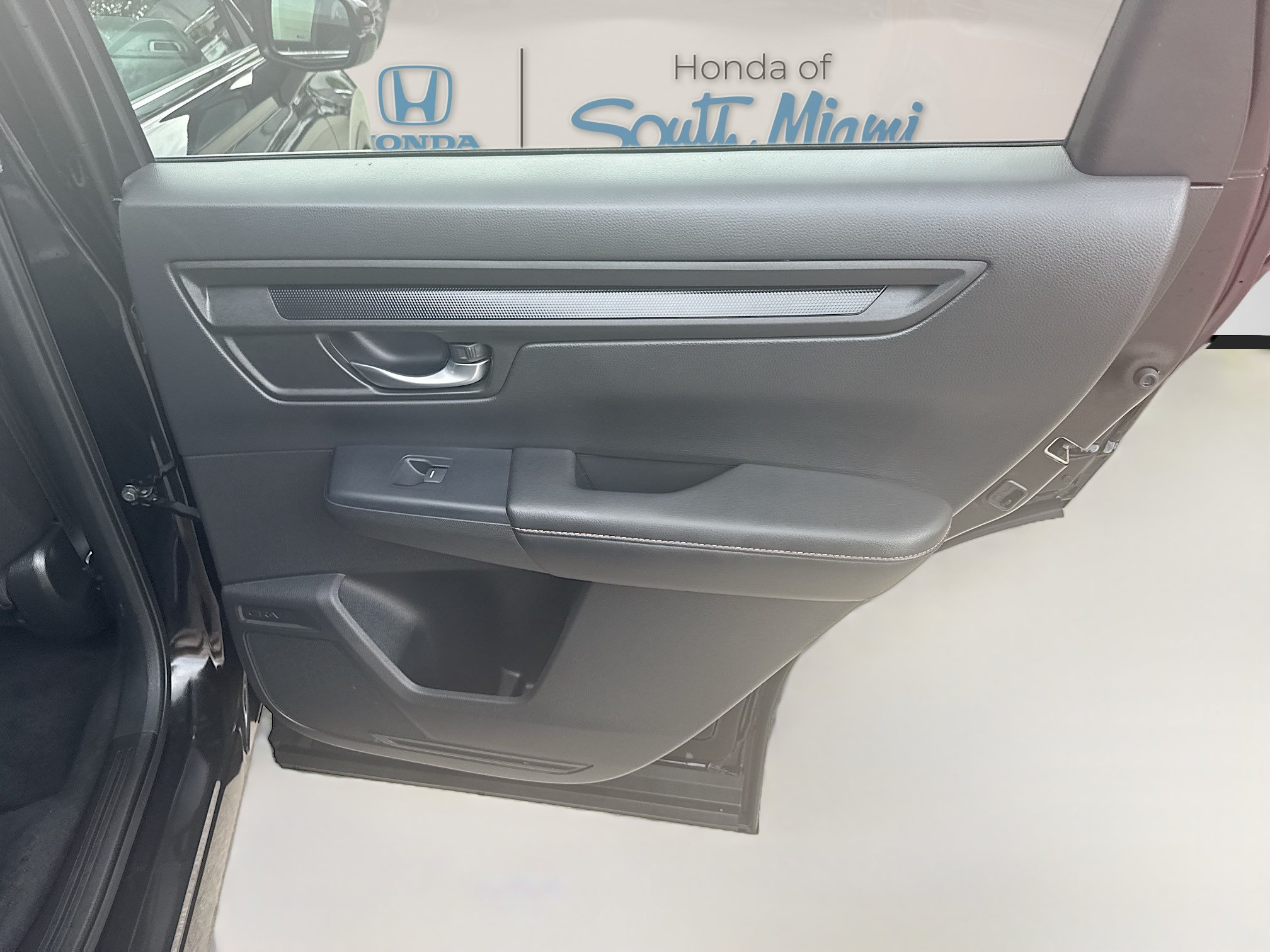 Certified 2025 Honda CR-V Sport image 30