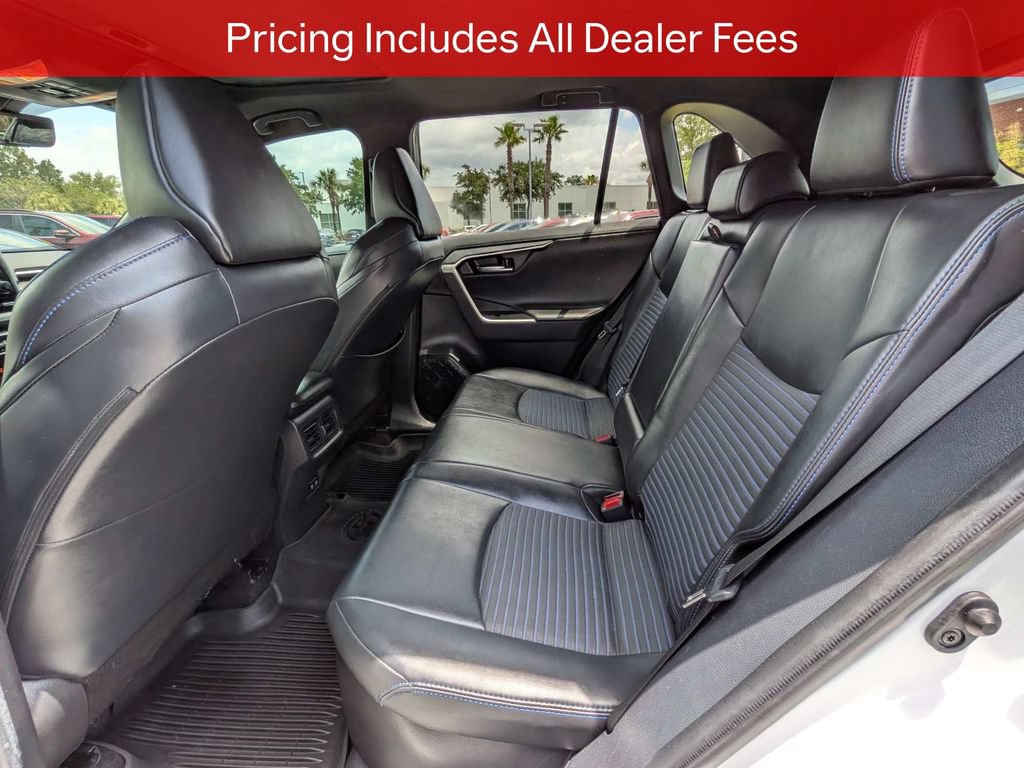 Certified 2020 Toyota RAV4 XSE w/ XSE Grade Weather Package AWD/4WD image 15