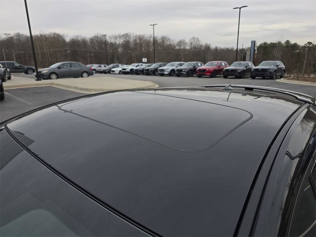 New 2026 MAZDA MAZDA3 Hatchback w/Premium Plus Pkg image 12