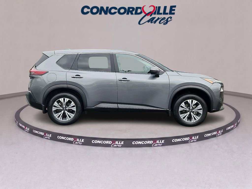 Used 2023 Nissan Rogue SV AWD/4WD image 7