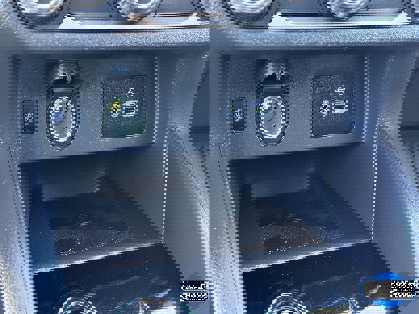 Certified 2025 Nissan Versa SV w/ Trunk Package image 30