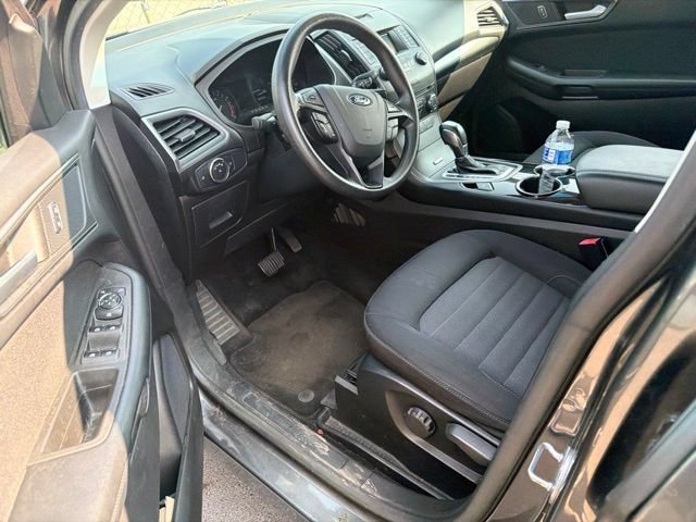 Used 2017 Ford Edge SE AWD/4WD image 2