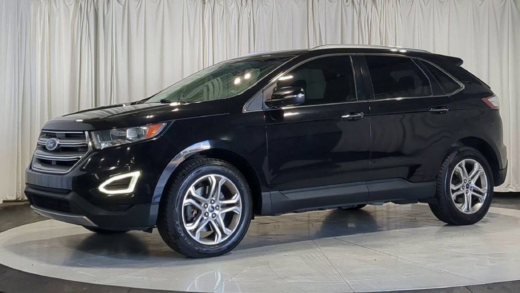 Used 2018 Ford Edge Titanium w/ Technology Package AWD/4WD image 5