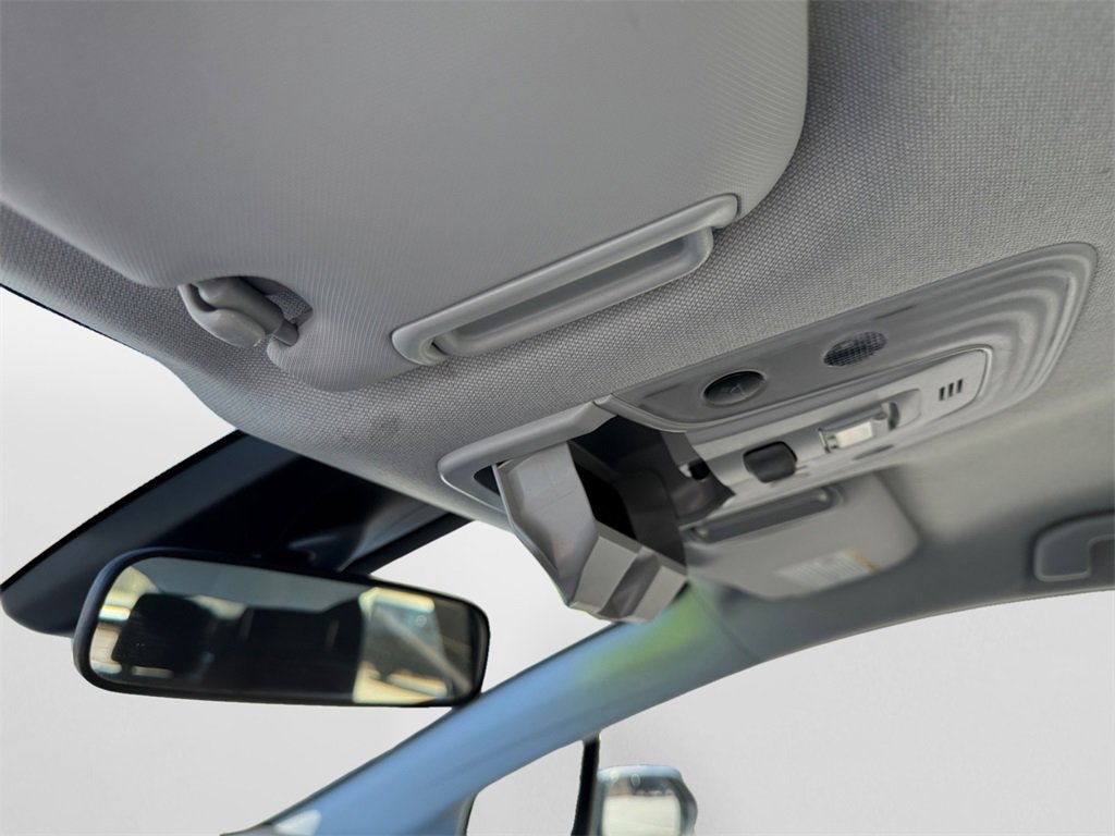 Used 2022 Toyota Prius Prime LE image 27