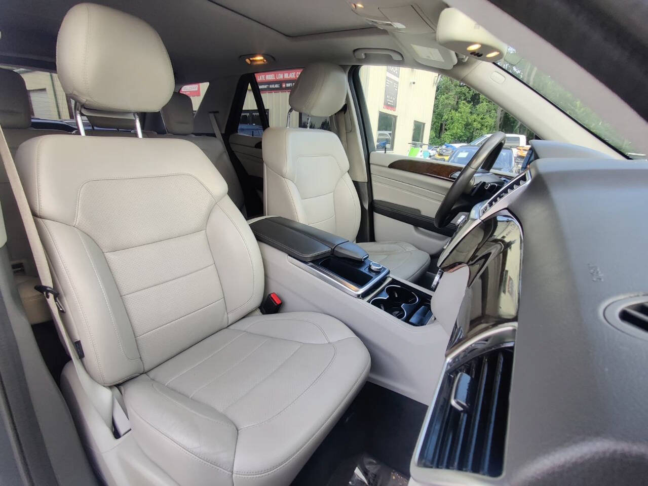 Used 2014 Mercedes-Benz ML 350 4MATIC image 9